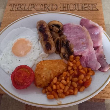 Telford House Bed and Breakfast Milton Keynes Eksteriør billede