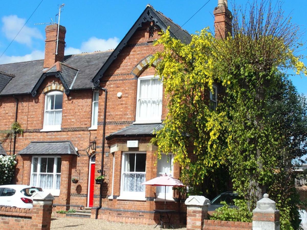 Telford House Bed and Breakfast Milton Keynes Eksteriør billede